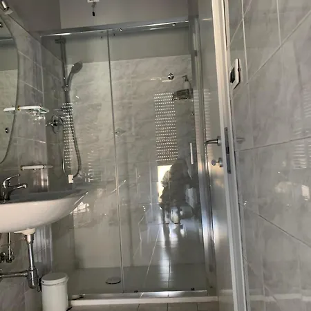 Armonia فندق مبيت وإفطار 2*